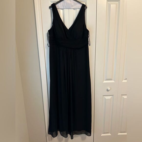 Bridesmaid Black Floor Length Dress Sleeveless Side Zip V Neck - Picture 1 of 7